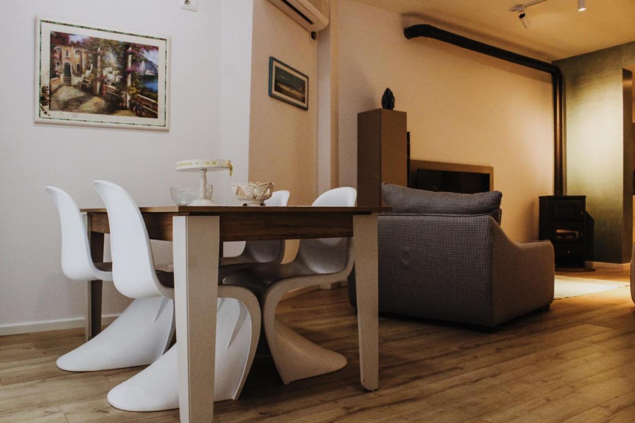 Ivy Lalzi Bay Beach House Durrës Esterno foto